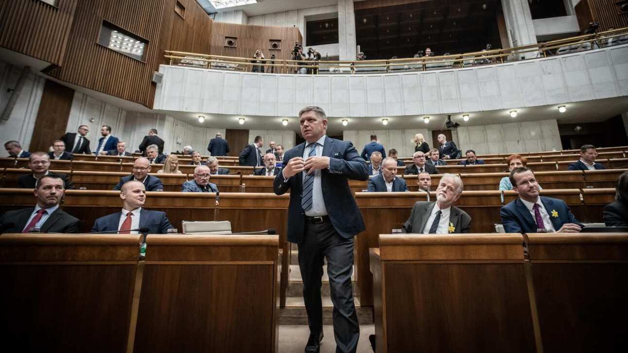 Robert Fico addresses parliament in Bratislava. Photo: Jakub Gavlak/EPA-EFE